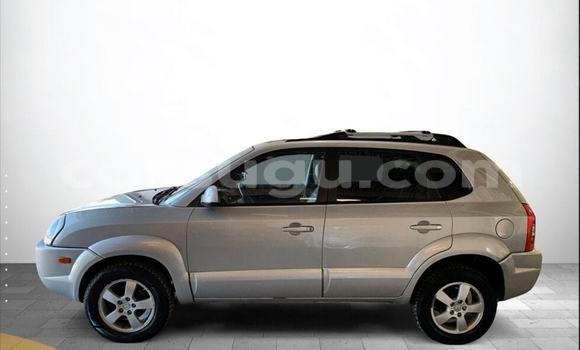 Sayi Na hannu Hyundai Tucson Azurfa Mota in Ouagadougou a Burkina Faso Sayi Na hannu Hyundai Tucson Azurfa Mota in Ouagadougou a Burkina Faso