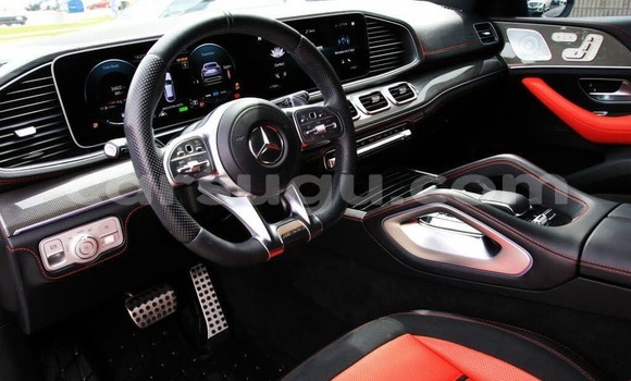 Sayi Na hannu Mercedes-Benz AMG GLE White Mota in Ouagadougou a Burkina Faso Sayi Na hannu Mercedes-Benz AMG GLE White Mota in Ouagadougou a Burkina Faso