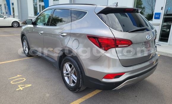 Sayi Na hannu Hyundai Santa Fe Azurfa Mota in Ouagadougou a Burkina Faso Sayi Na hannu Hyundai Santa Fe Azurfa Mota in Ouagadougou a Burkina Faso