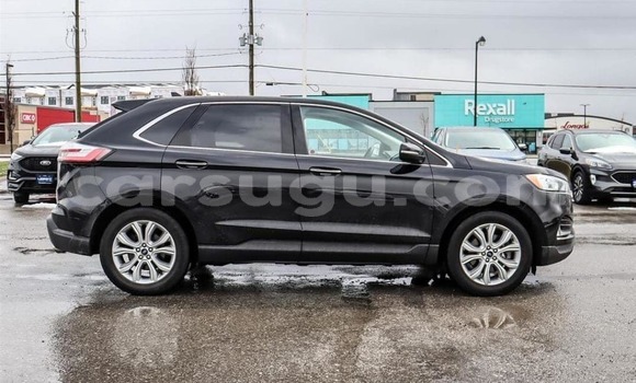 Sayi Na hannu Ford Edge Black Mota in Ouagadougou a Burkina Faso Sayi Na hannu Ford Edge Black Mota in Ouagadougou a Burkina Faso