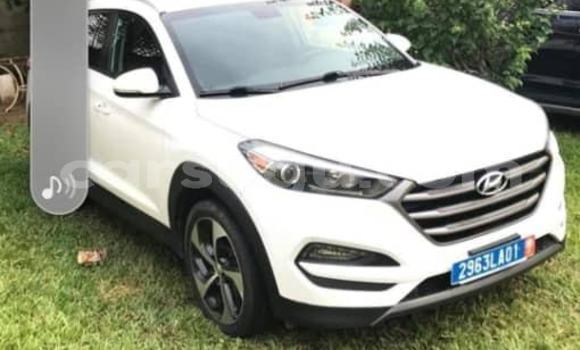 Sayi Na hannu Hyundai Santa Fe White Mota in Ouagadougou a Burkina Faso Sayi Na hannu Hyundai Santa Fe White Mota in Ouagadougou a Burkina Faso