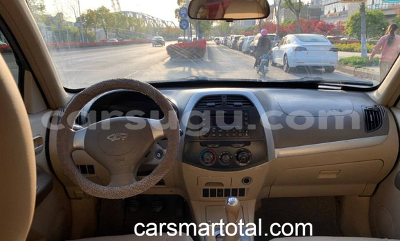 Buy Used Chery Tiggo (T11) Silver Car in Bobo Dioulasso in Burkina Faso Buy Used Chery Tiggo (T11) Silver Car in Bobo Dioulasso in Burkina Faso