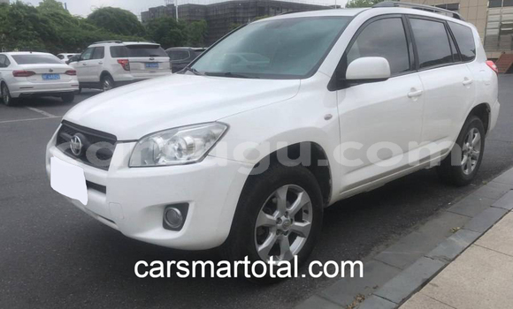 Buy Used Toyota RAV4 White Car in Bousse in Kourweogo Buy Used Toyota RAV4 White Car in Bousse in Kourweogo