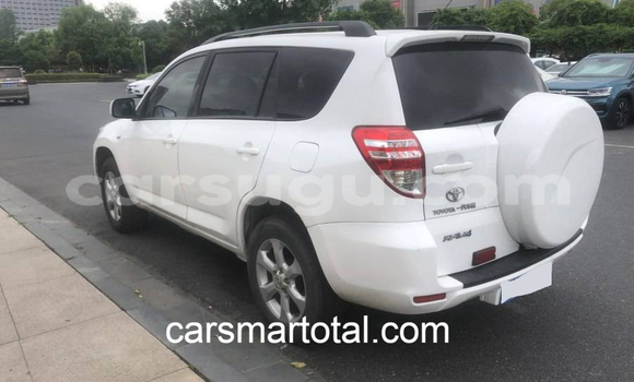Buy Used Toyota RAV4 White Car in Bousse in Kourweogo Buy Used Toyota RAV4 White Car in Bousse in Kourweogo