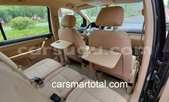 Buy Used Volkswagen Touran Silver Car in Tenkodogo in Burkina Faso Buy Used Volkswagen Touran Silver Car in Tenkodogo in Burkina Faso