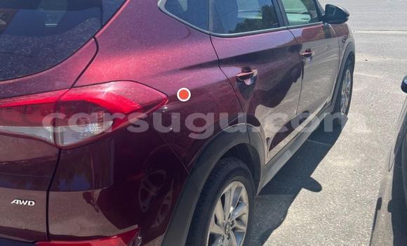 Sayi Na hannu Hyundai Tucson Red Mota in Ouagadougou a Burkina Faso Sayi Na hannu Hyundai Tucson Red Mota in Ouagadougou a Burkina Faso