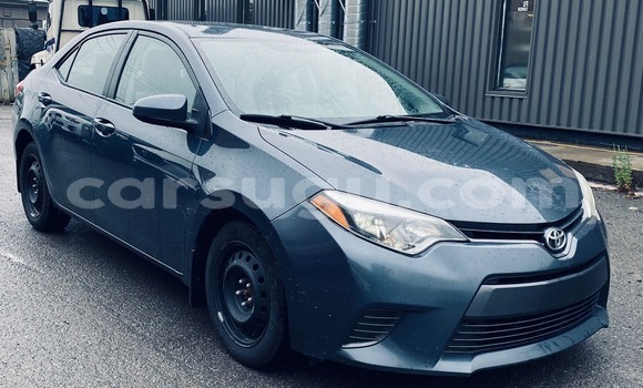 Sayi Na hannu Toyota Corolla Blue Mota in Ouagadougou a Burkina Faso Sayi Na hannu Toyota Corolla Blue Mota in Ouagadougou a Burkina Faso