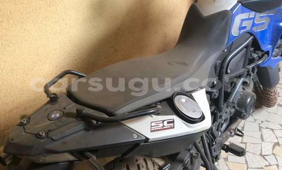 Acheter Occasion Moto BMW 800FG Bleu à Ouagadougou, Burkina-Faso Acheter Occasion Moto BMW 800FG Bleu à Ouagadougou, Burkina-Faso