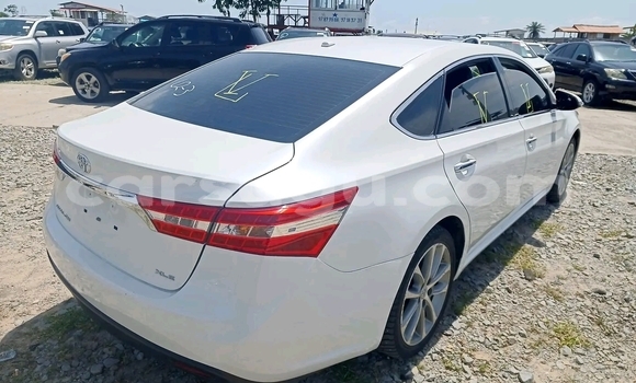 Acheter Occasion Voiture Toyota Avalon Autre à Ouagadougou, Burkina-Faso Acheter Occasion Voiture Toyota Avalon Autre à Ouagadougou, Burkina-Faso