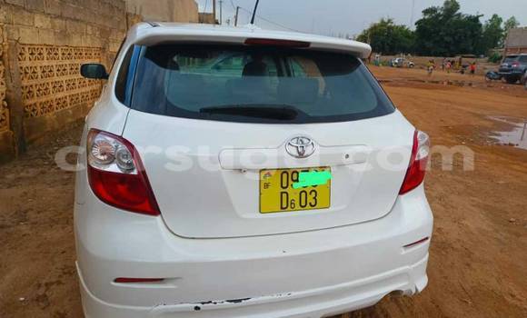 Acheter Occasion Voiture Toyota Matrix Blanc à Ouagadougou, Burkina-Faso Acheter Occasion Voiture Toyota Matrix Blanc à Ouagadougou, Burkina-Faso