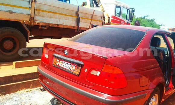 Acheter Occasion Voiture BMW 3–Series Rouge à Aribinda, Soum Acheter Occasion Voiture BMW 3–Series Rouge à Aribinda, Soum