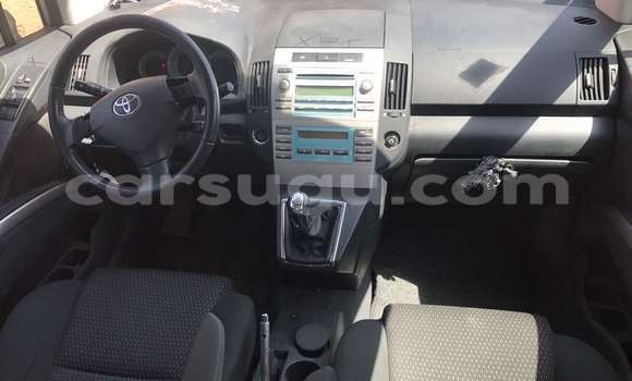 Acheter Neuf Voiture Toyota Verso Gris à Ouagadougou, Burkina-Faso Acheter Neuf Voiture Toyota Verso Gris à Ouagadougou, Burkina-Faso