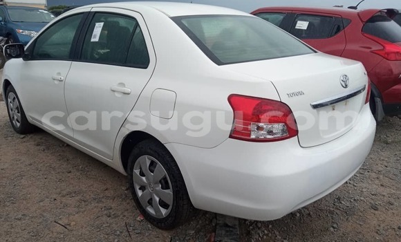 Buy Used Toyota Yaris White Car in Bobo Dioulasso in Burkina Faso Buy Used Toyota Yaris White Car in Bobo Dioulasso in Burkina Faso