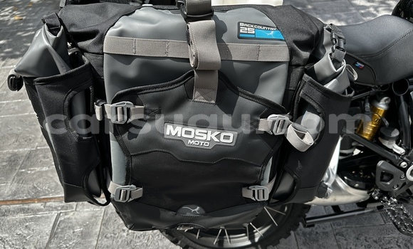 Acheter Occasion Moto BMW R1200GS Adventure Noir à Bobo Dioulasso, Burkina-Faso Acheter Occasion Moto BMW R1200GS Adventure Noir à Bobo Dioulasso, Burkina-Faso