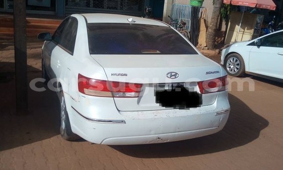 Acheter Occasion Voiture Hyundai Sonata Blanc à Ouagadougou, Burkina-Faso Acheter Occasion Voiture Hyundai Sonata Blanc à Ouagadougou, Burkina-Faso