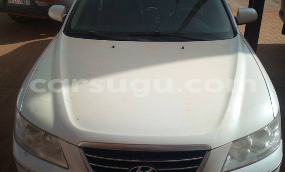Acheter Occasion Voiture Hyundai Sonata Blanc à Ouagadougou, Burkina-Faso Acheter Occasion Voiture Hyundai Sonata Blanc à Ouagadougou, Burkina-Faso