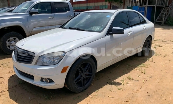 Buy Used Mercedes-Benz C250 coupe Other Car in Ouagadougou in Burkina Faso Buy Used Mercedes-Benz C250 coupe Other Car in Ouagadougou in Burkina Faso