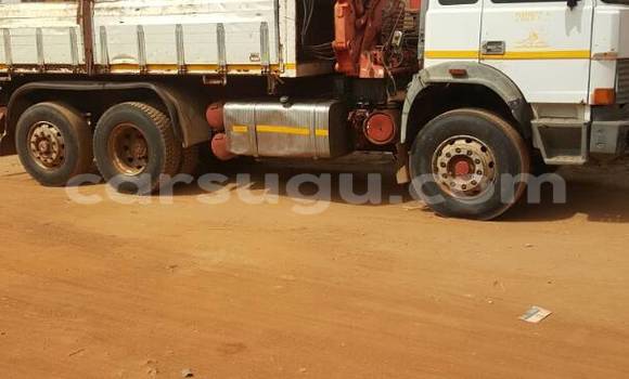Acheter Occasion Utilitaire Iveco Daily Gris à Ouagadougou, Burkina-Faso Acheter Occasion Utilitaire Iveco Daily Gris à Ouagadougou, Burkina-Faso