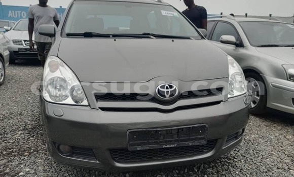 Acheter Occasion Voiture Toyota Verso Gris à Ouagadougou, Burkina-Faso