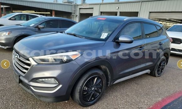 Acheter Occasion Voiture Hyundai Tucson Gris à Ouagadougou, Burkina-Faso Acheter Occasion Voiture Hyundai Tucson Gris à Ouagadougou, Burkina-Faso