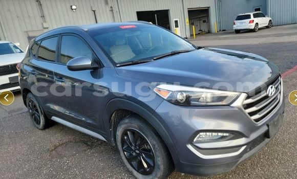 Acheter Occasion Voiture Hyundai Tucson Gris à Ouagadougou, Burkina-Faso Acheter Occasion Voiture Hyundai Tucson Gris à Ouagadougou, Burkina-Faso