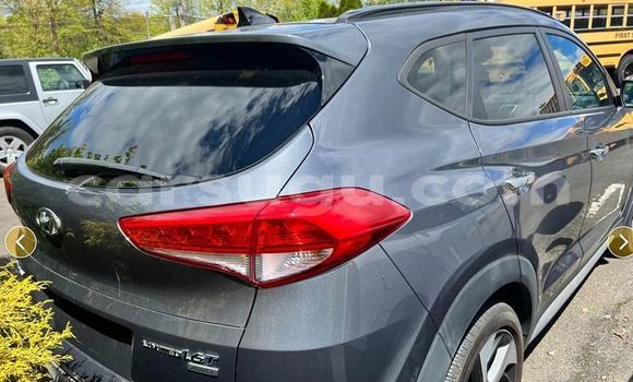 Acheter Occasion Voiture Hyundai Tucson Gris à Ouagadougou, Burkina-Faso Acheter Occasion Voiture Hyundai Tucson Gris à Ouagadougou, Burkina-Faso