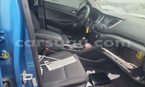 Acheter Occasion Voiture Hyundai Tucson Bleu à Ouagadougou, Burkina-Faso Acheter Occasion Voiture Hyundai Tucson Bleu à Ouagadougou, Burkina-Faso