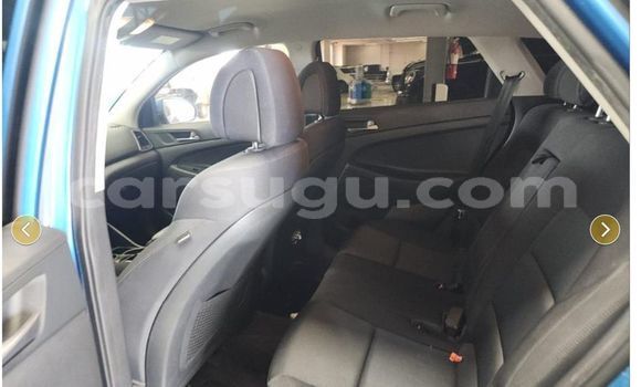 Acheter Occasion Voiture Hyundai Tucson Bleu à Ouagadougou, Burkina-Faso Acheter Occasion Voiture Hyundai Tucson Bleu à Ouagadougou, Burkina-Faso