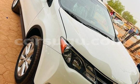 Buy Used Toyota RAV4 White Car in Ouagadougou in Burkina Faso Buy Used Toyota RAV4 White Car in Ouagadougou in Burkina Faso