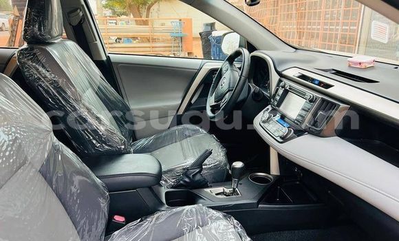 Buy Used Toyota RAV4 White Car in Ouagadougou in Burkina Faso Buy Used Toyota RAV4 White Car in Ouagadougou in Burkina Faso
