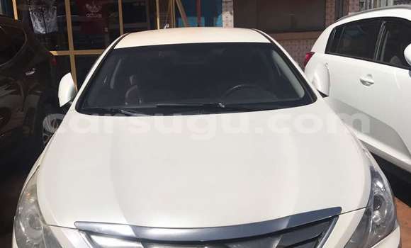 Acheter Occasion Voiture Hyundai Sonata Blanc à Ouagadougou, Burkina-Faso Acheter Occasion Voiture Hyundai Sonata Blanc à Ouagadougou, Burkina-Faso
