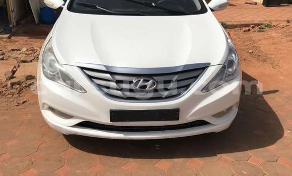 Acheter Occasion Voiture Hyundai Sonata Blanc à Ouagadougou au Burkina-Faso Acheter Occasion Voiture Hyundai Sonata Blanc à Ouagadougou au Burkina-Faso