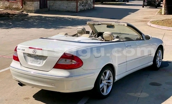 Acheter Occasion Voiture Mercedes-Benz CLK–Class Autre à Ouagadougou, Burkina-Faso Acheter Occasion Voiture Mercedes-Benz CLK–Class Autre à Ouagadougou, Burkina-Faso