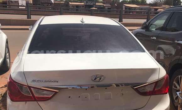 Acheter Occasion Voiture Hyundai Sonata Blanc à Ouagadougou, Burkina-Faso Acheter Occasion Voiture Hyundai Sonata Blanc à Ouagadougou, Burkina-Faso