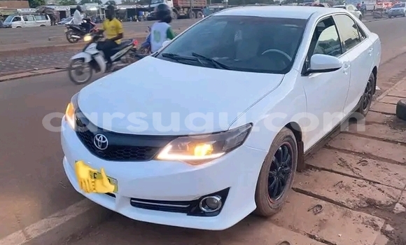 Acheter Occasion Voiture Toyota Camry Blanc à Ouagadougou, Burkina-Faso Acheter Occasion Voiture Toyota Camry Blanc à Ouagadougou, Burkina-Faso
