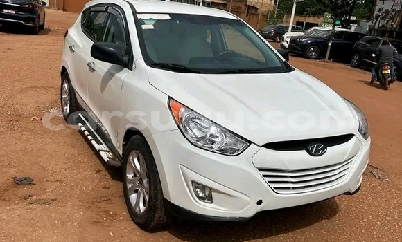Acheter Occasion Voiture Hyundai Tucson Blanc à Ouagadougou, Burkina-Faso Acheter Occasion Voiture Hyundai Tucson Blanc à Ouagadougou, Burkina-Faso