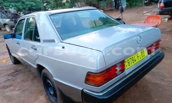 Acheter Occasion Voiture Mercedes-Benz 190 Autre à Ouagadougou, Burkina-Faso Acheter Occasion Voiture Mercedes-Benz 190 Autre à Ouagadougou, Burkina-Faso