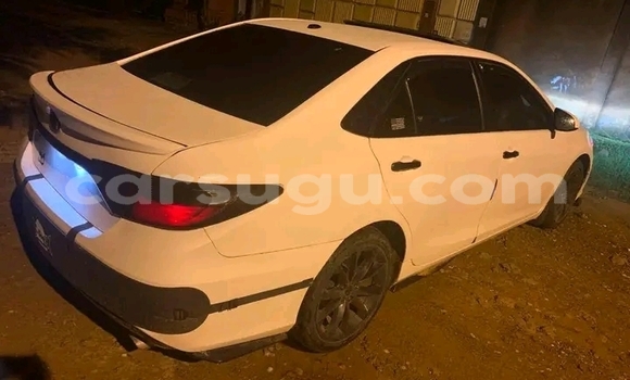 Acheter Occasion Voiture Toyota Camry Blanc à Ouagadougou, Burkina-Faso Acheter Occasion Voiture Toyota Camry Blanc à Ouagadougou, Burkina-Faso