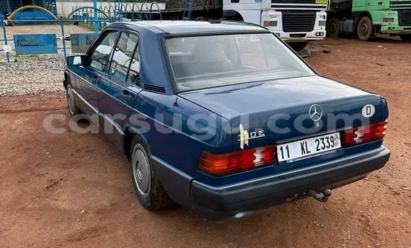 Acheter Occasion Voiture Mercedes-Benz 190 Bleu à Ouagadougou, Burkina-Faso Acheter Occasion Voiture Mercedes-Benz 190 Bleu à Ouagadougou, Burkina-Faso