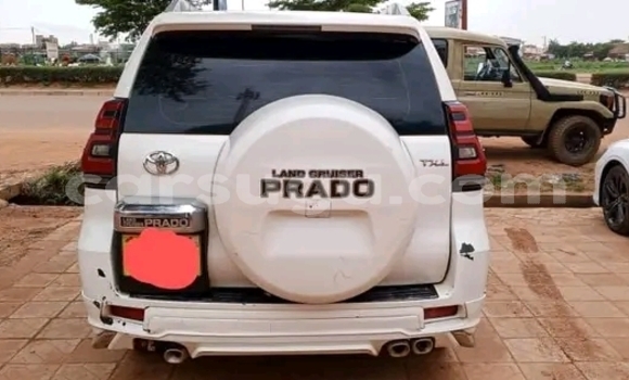 Acheter Occasion Voiture Toyota Prado Blanc à Ouagadougou, Burkina-Faso Acheter Occasion Voiture Toyota Prado Blanc à Ouagadougou, Burkina-Faso
