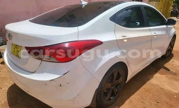 Acheter Occasion Voiture Hyundai Elantra Blanc à Ouagadougou, Burkina-Faso Acheter Occasion Voiture Hyundai Elantra Blanc à Ouagadougou, Burkina-Faso
