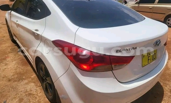 Acheter Occasion Voiture Hyundai Elantra Blanc à Ouagadougou, Burkina-Faso Acheter Occasion Voiture Hyundai Elantra Blanc à Ouagadougou, Burkina-Faso