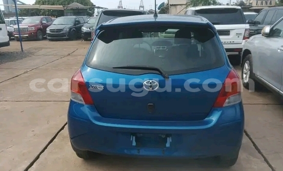 Acheter Occasion Voiture Toyota Yaris Bleu à Ouagadougou, Burkina-Faso Acheter Occasion Voiture Toyota Yaris Bleu à Ouagadougou, Burkina-Faso