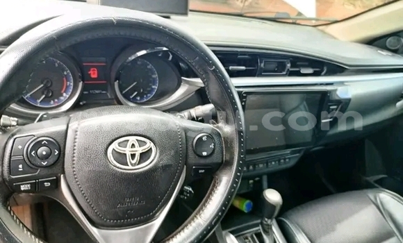 Acheter Occasion Voiture Toyota Corolla Blanc à Ouagadougou, Burkina-Faso Acheter Occasion Voiture Toyota Corolla Blanc à Ouagadougou, Burkina-Faso