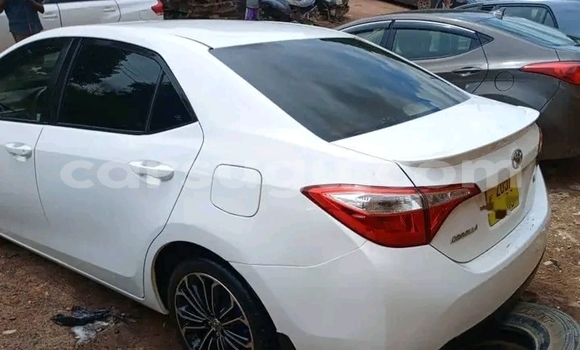 Acheter Occasion Voiture Toyota Corolla Blanc à Ouagadougou, Burkina-Faso Acheter Occasion Voiture Toyota Corolla Blanc à Ouagadougou, Burkina-Faso