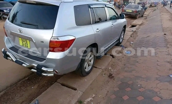 Acheter Occasion Voiture Toyota Highlander Autre à Ouagadougou, Burkina-Faso Acheter Occasion Voiture Toyota Highlander Autre à Ouagadougou, Burkina-Faso