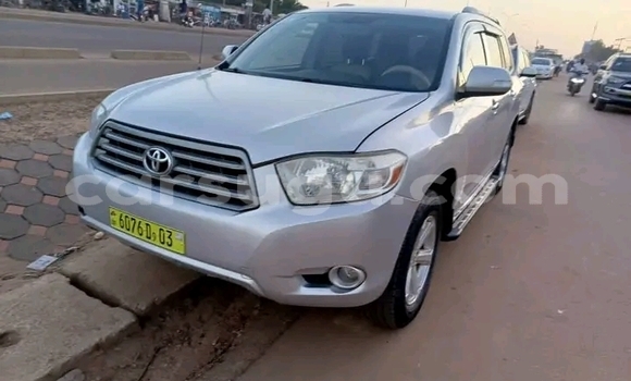 Acheter Occasion Voiture Toyota Highlander Autre à Ouagadougou, Burkina-Faso Acheter Occasion Voiture Toyota Highlander Autre à Ouagadougou, Burkina-Faso