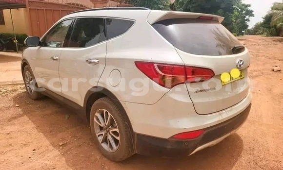 Acheter Occasion Voiture Hyundai Santa Fe Blanc à Ouagadougou, Burkina-Faso Acheter Occasion Voiture Hyundai Santa Fe Blanc à Ouagadougou, Burkina-Faso
