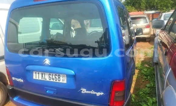 Acheter Occasion Voiture Citroen Berlingo Bleu à Ouagadougou, Burkina-Faso