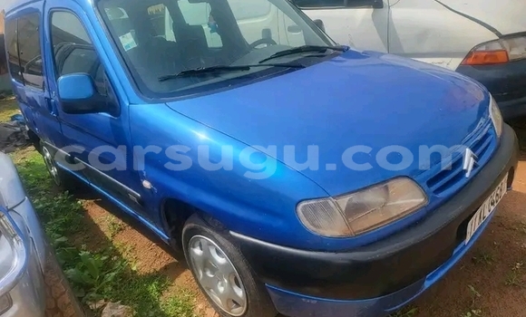Acheter Occasion Voiture Citroen Berlingo Bleu à Ouagadougou, Burkina-Faso Acheter Occasion Voiture Citroen Berlingo Bleu à Ouagadougou, Burkina-Faso